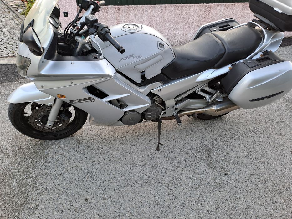 Yamaha FJR 1300.