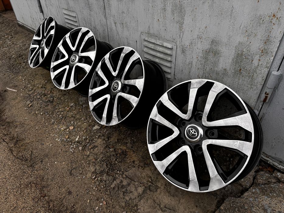 Диски Toyota Land Cruiser Lexus LX Sequoia Tundra R18 комплект 4 шт.