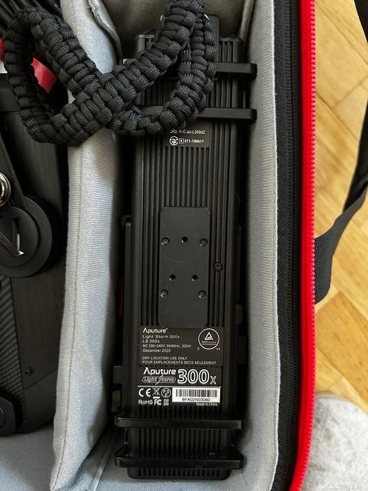 Lampa LED Aputure Light Storm LS 300x V-mount