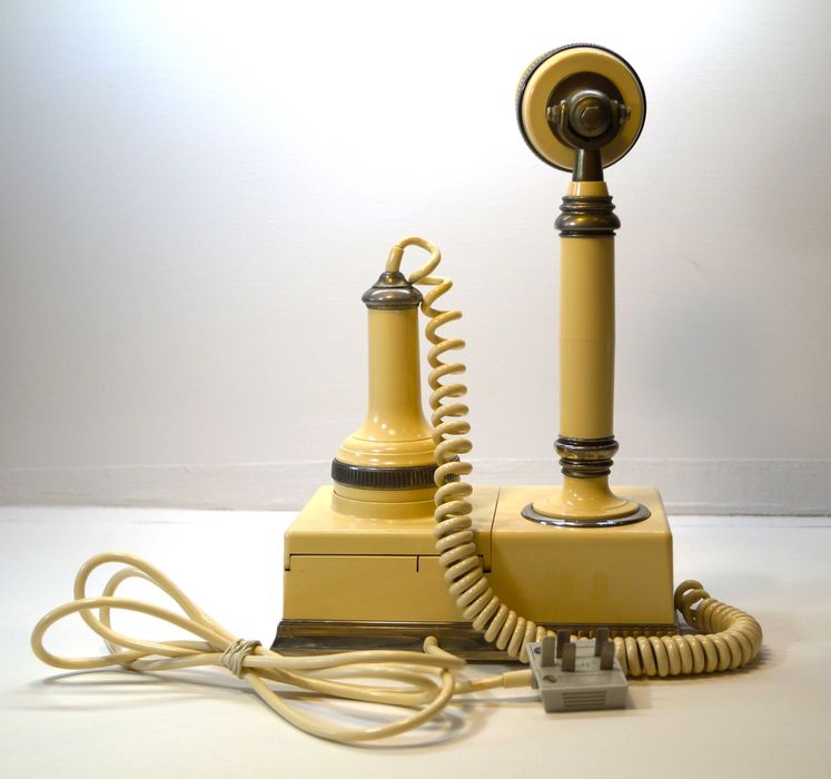 Stary telefon RWT MALWA, PRL