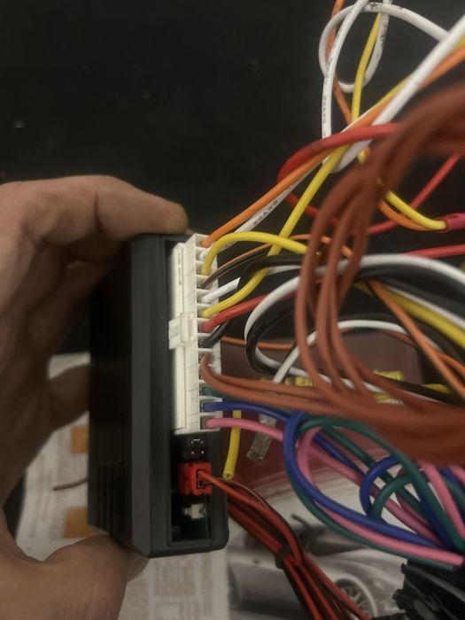 Fecho telecomandado para carro LB-405