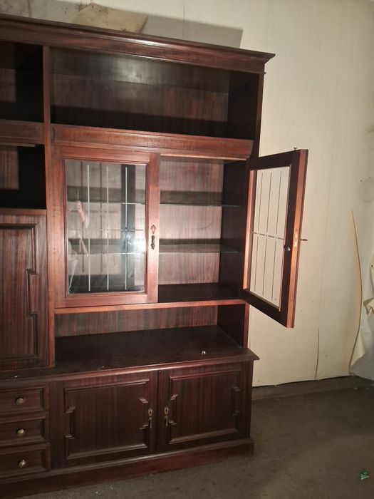 Móvel /estante sala (TV e arrumação)