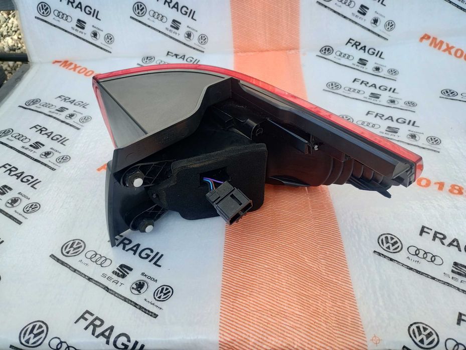 Lampa lewy tył VW T7 Multivan LED 7T0945095B