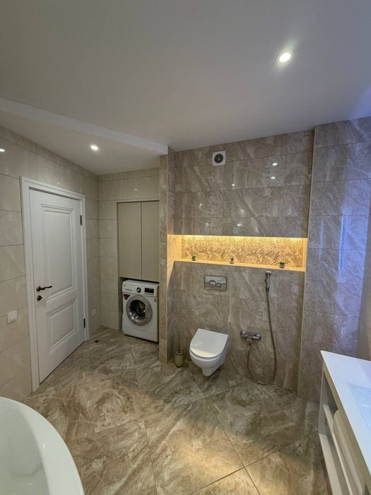 Продається простора квартира — 87 м²