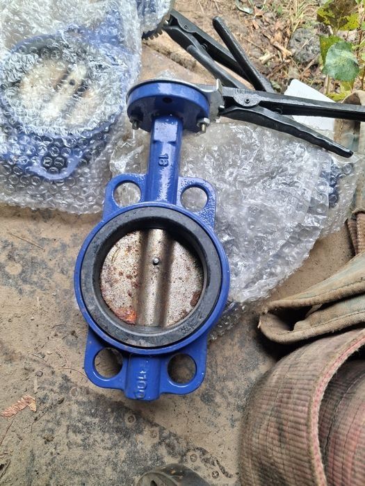 Задвіжки d100 для води,газу,тощо