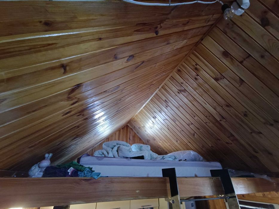 Продам ділянку з дачним будинком с.Санжійка