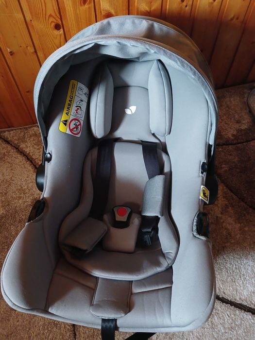 Продам дитяче автокрісло-переноска  Joie 0+