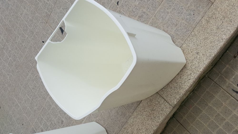 2 trash bins64284087724034121