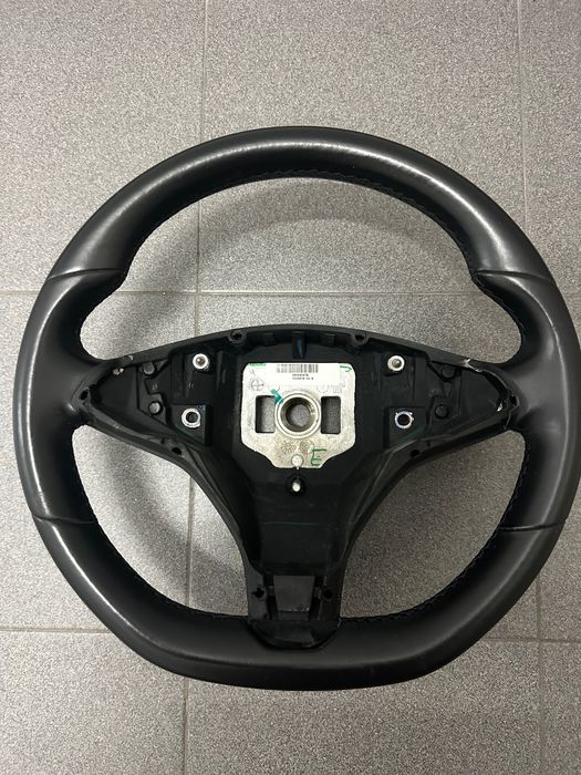 Volante em pele para Tesla S ou X