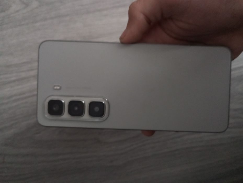Продам свій смартфон, ідеал