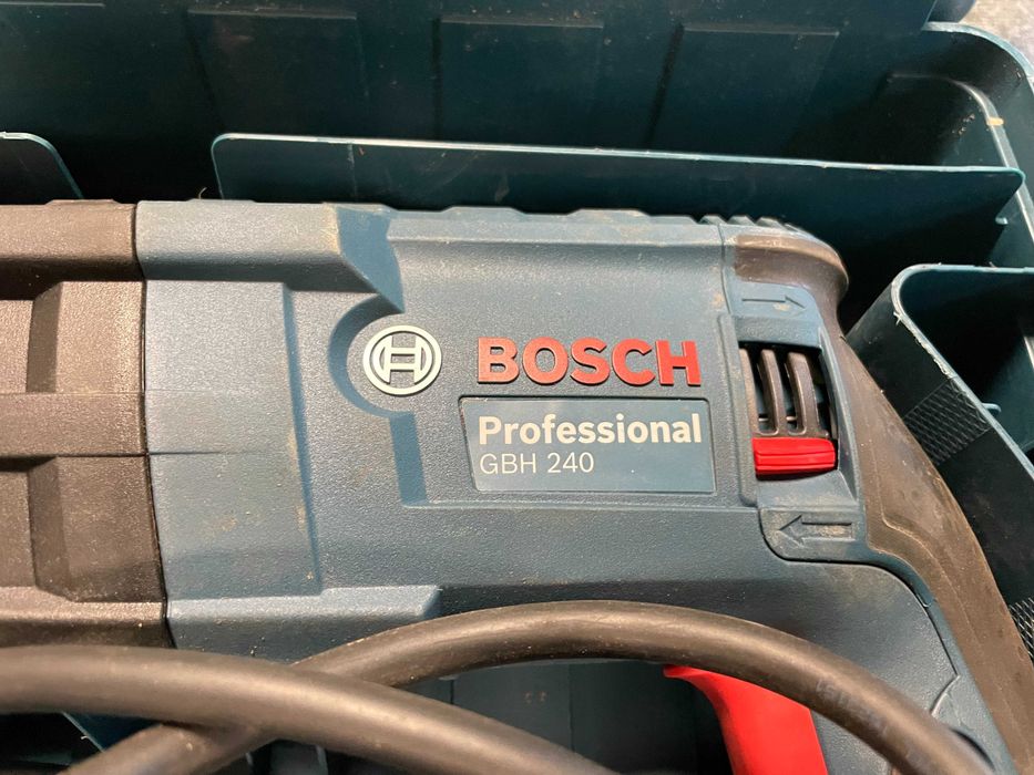 Młotowiertarka Bosch Professional GBH 240 + Uchwyt wiertarski | Stan BDB
