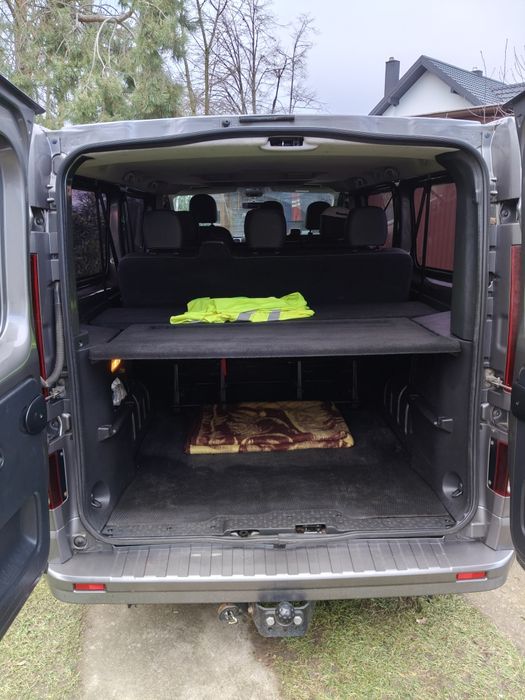 Opel vivaro 9 osobowy