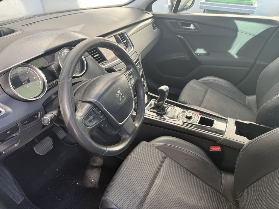Peugeot 508 SW Allure 1.6 e-HDi Automática | Teto Panorâmico | Muito Económica