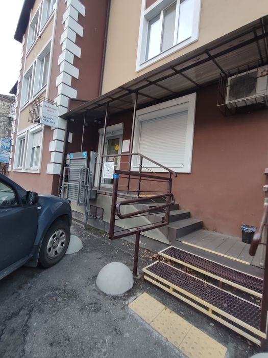 МЕДцентр 122 м. отдельный вход/ Набережная/Правый берег/центр