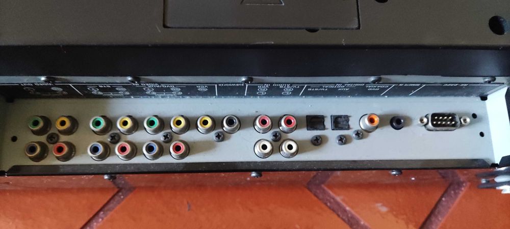 Soundbar / Barra de Som: Yamaha YSP-1100