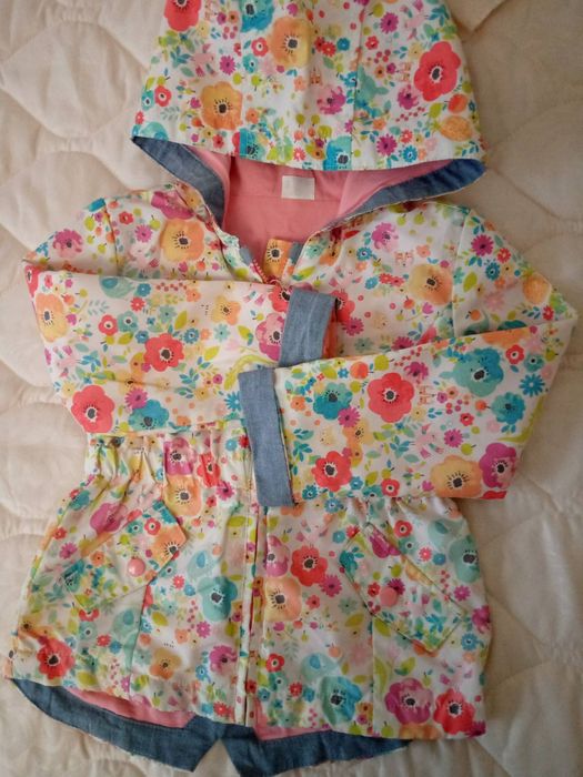 Вітровка на дівчинку