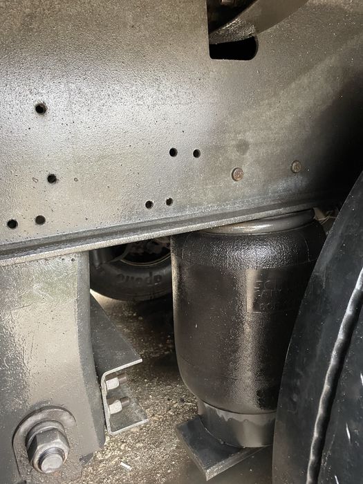 Напівпричіп Schmitz Cargobul