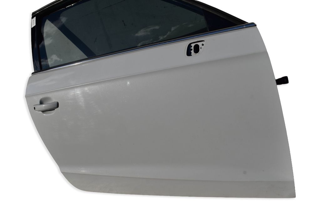 Drzwi Prawy Przód AUDI A3 8V HATCHBACK 12-18 Kolor: LS9R