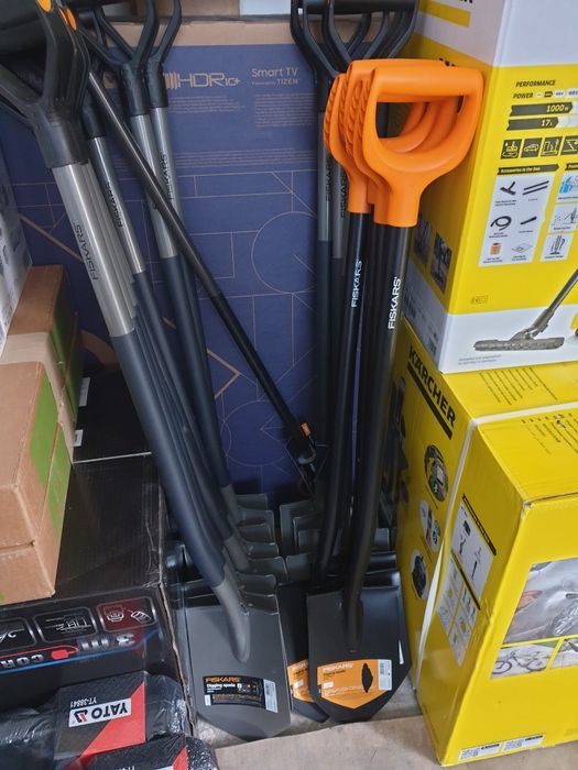 Лопата штикова Fiskars Solid 131413 (1003455) Нова в Наявності без Пре