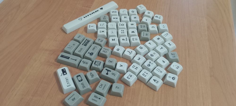 Кейкапи на мех.клавіатуру