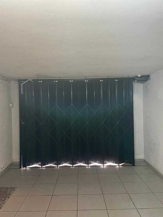 Portão de Garagem Lacado