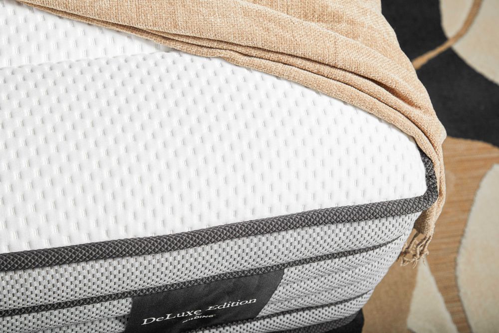 Materac hybrydowy Hilding DeLuxe Figaro 180x200x30cm