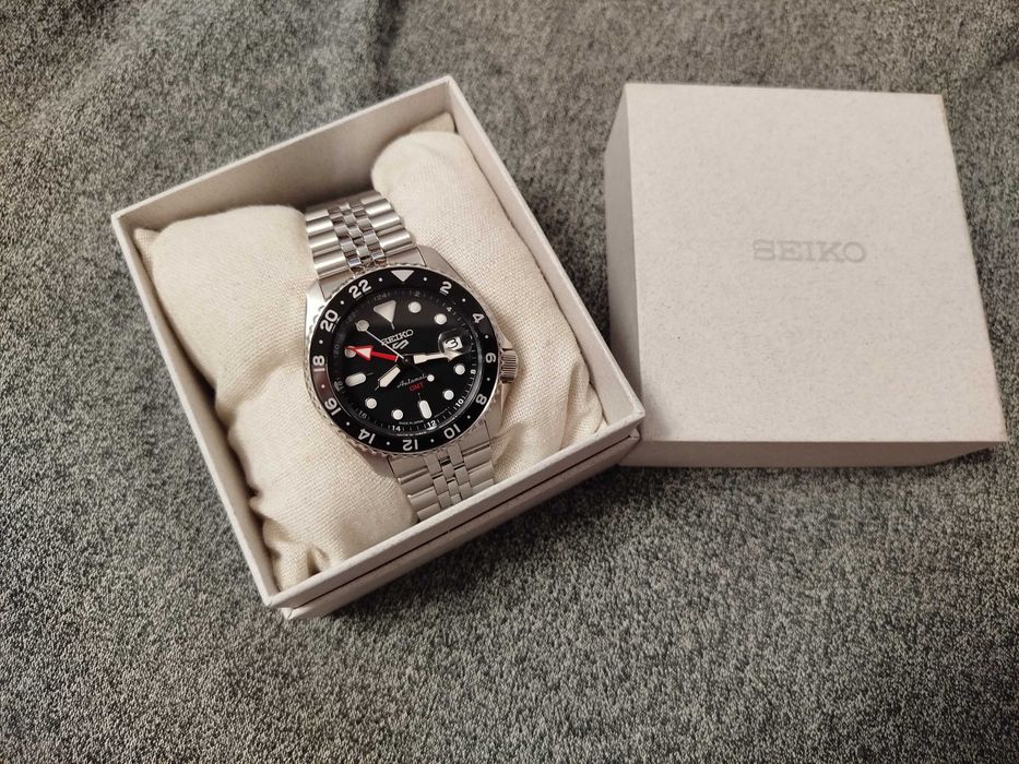 б.в. Made in Japan Seiko 5 SSK001 GMT механіка 4R34 наручний годинник