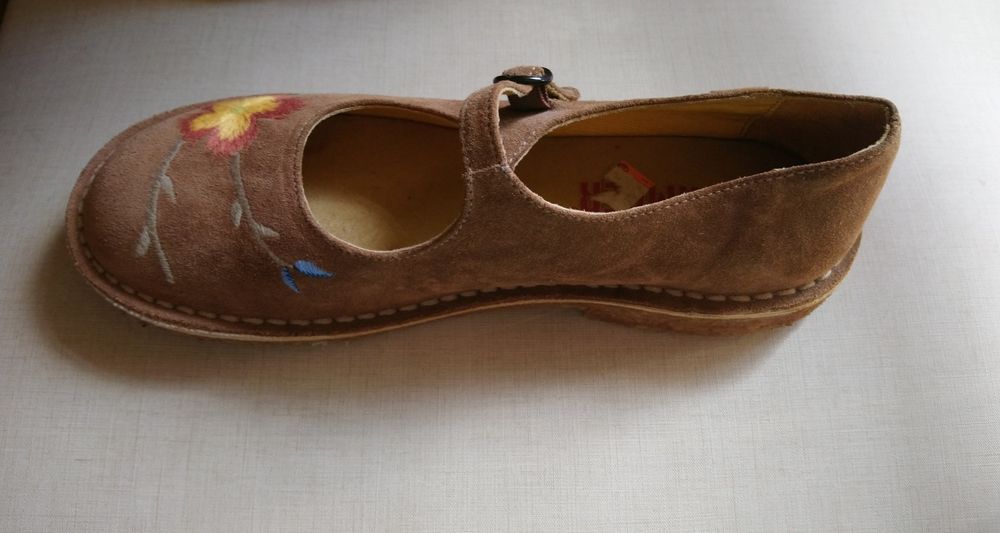 Sapatos CAMPER - Novos - 39