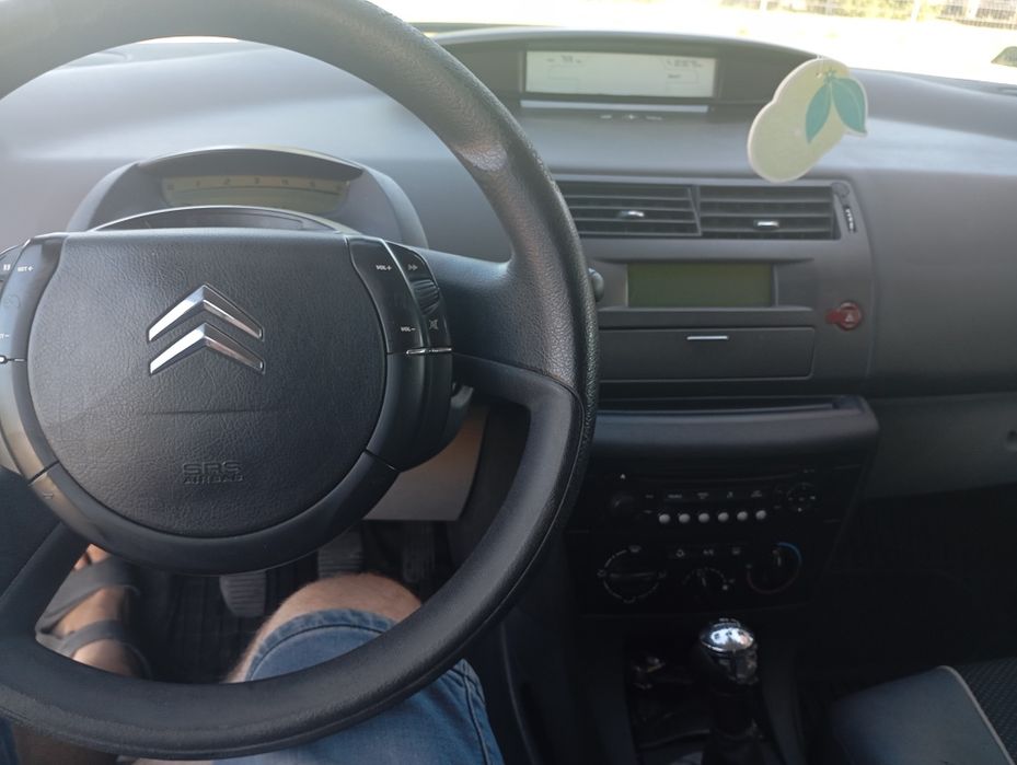Citroen C4 1.6d.  2006r