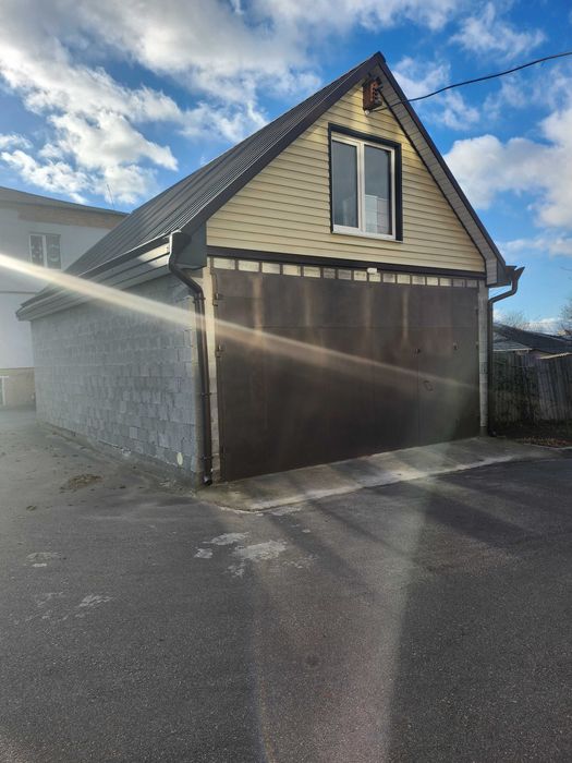 Срочно!!!Продам гараж в центре с документами. Собственник.120 кв.м.