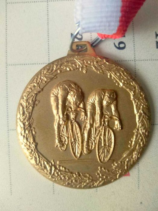 Złoty medal "Wyścigu kolarskiego"Ziemi Łaskiej i Sieradzkiej"Łask 1997