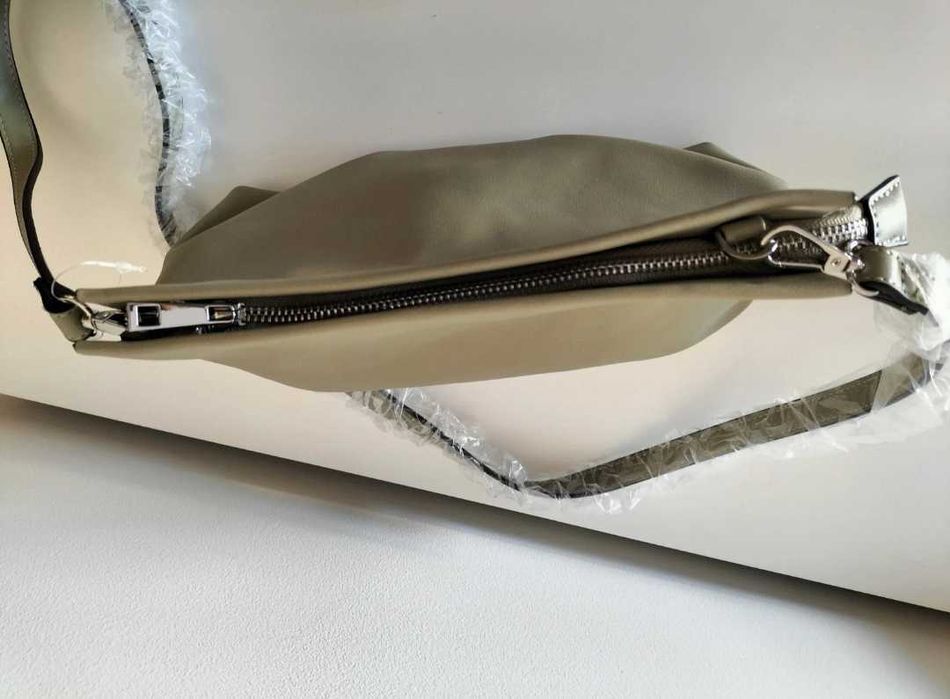 Mala nova Sfera com etiqueta