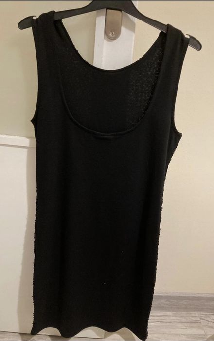 Sukienka z cekinami Vero Moda