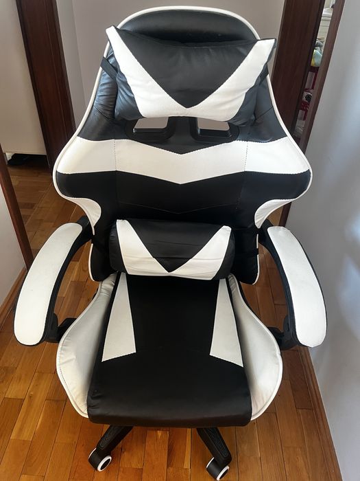 Fotel gamingowy bialo czarny