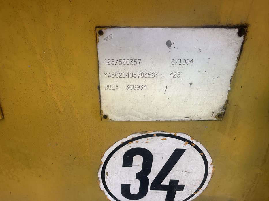 Навантажувач JCB 425