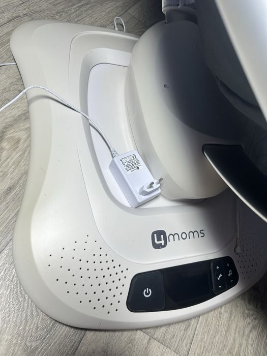 Заколисуючий цент 4Moms