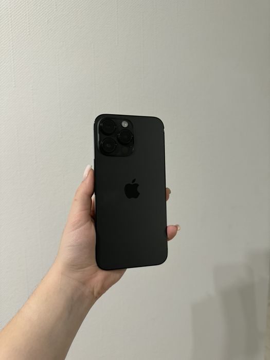 IPhone 14 Pro Max  128GB у чорному кольорі