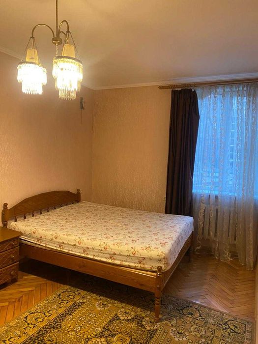 Оренда 2-о кімнатної квартири у центрі Харкова - можливо з гаражем...