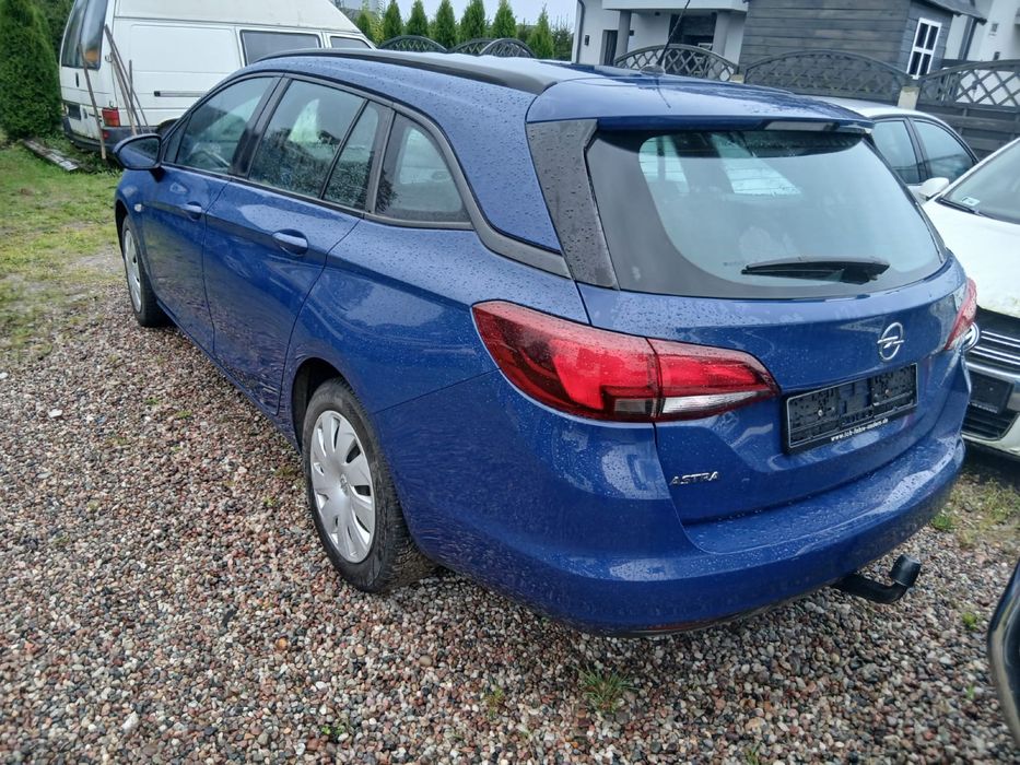 Astra z Niemiec kombi diesel