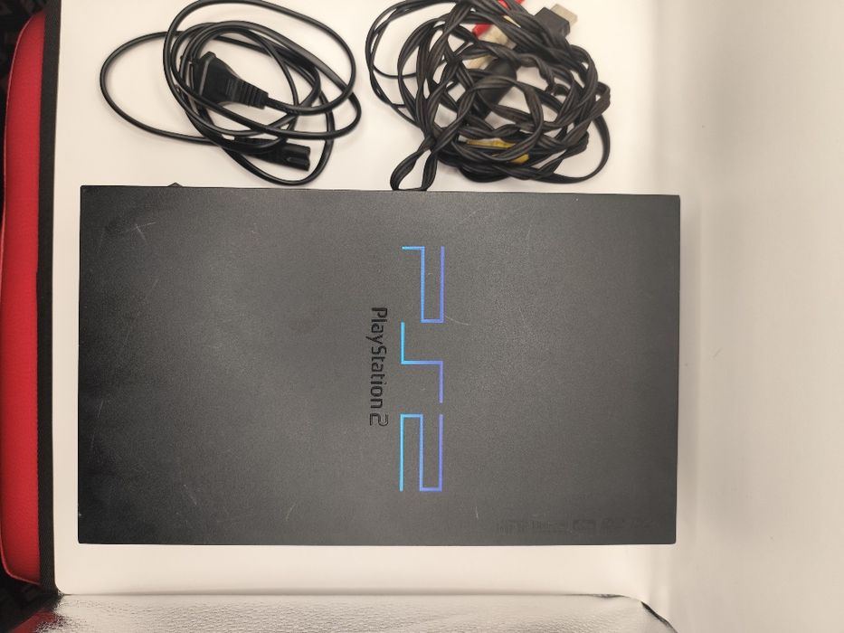 Pack Consola Sony PlayStation 2 (PS2) Fat + 2 Jogos + Memory Card + Cabos