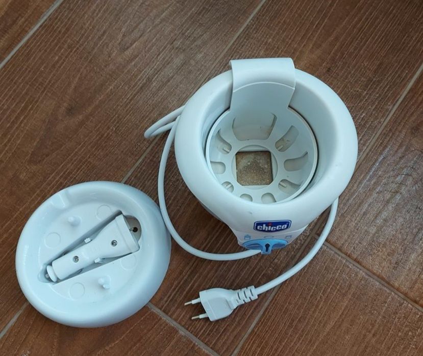 Підігрівач для пляшечок від фірми chicco.  Подарунок корсет))