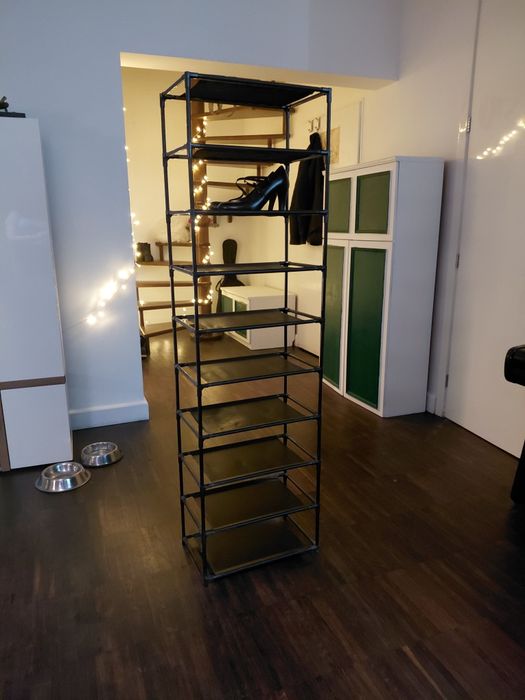 Aluminowe półki na buty