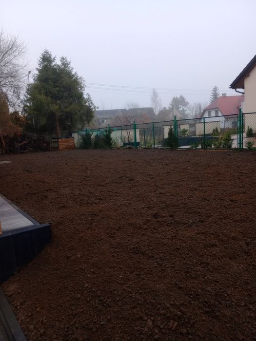 Prace ziemne koparka mini i 17ton