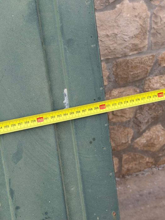 Portão com porta de serviço e motor de garagem