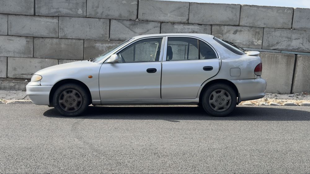 Hyunday accent 1.3 GLS