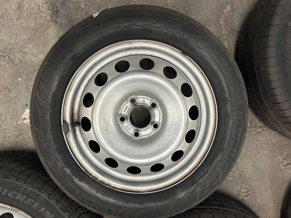 Jantes + Pneus 205/60/R16