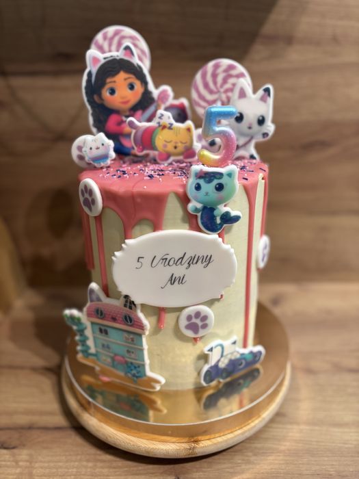 Ozdoby na tort Koci Domek Gabi