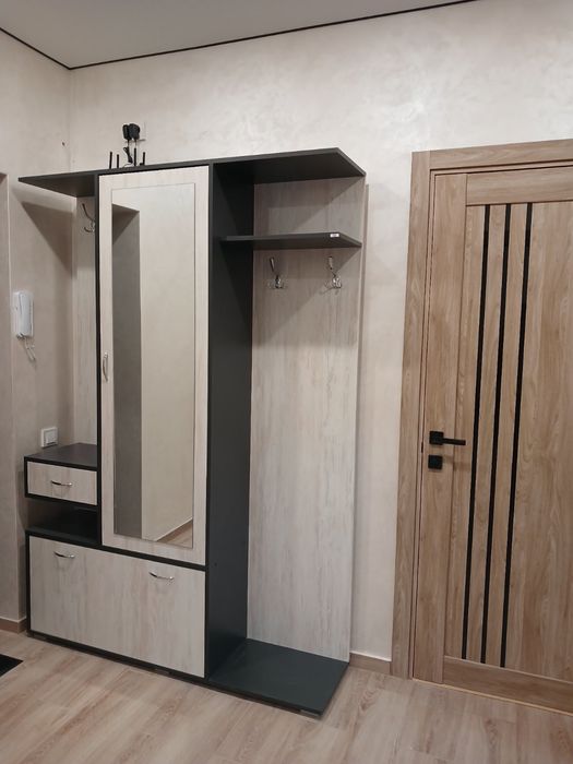 Двохкімнатна у Зелений масив .Перше поселеня  Власник