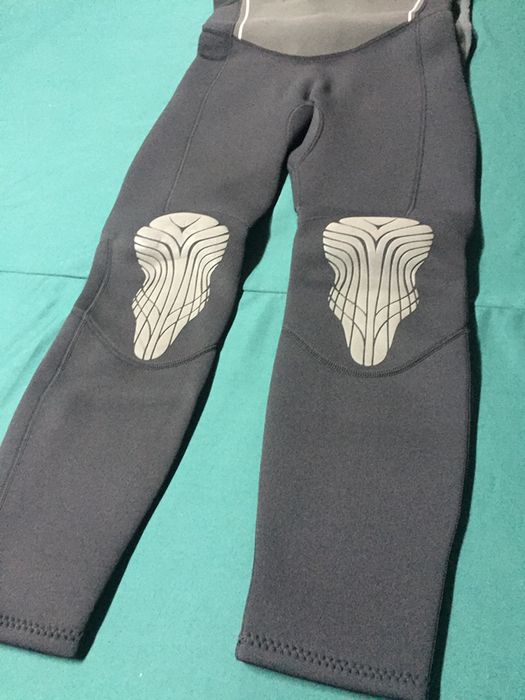 Fato de surf  Novo da  Deeply