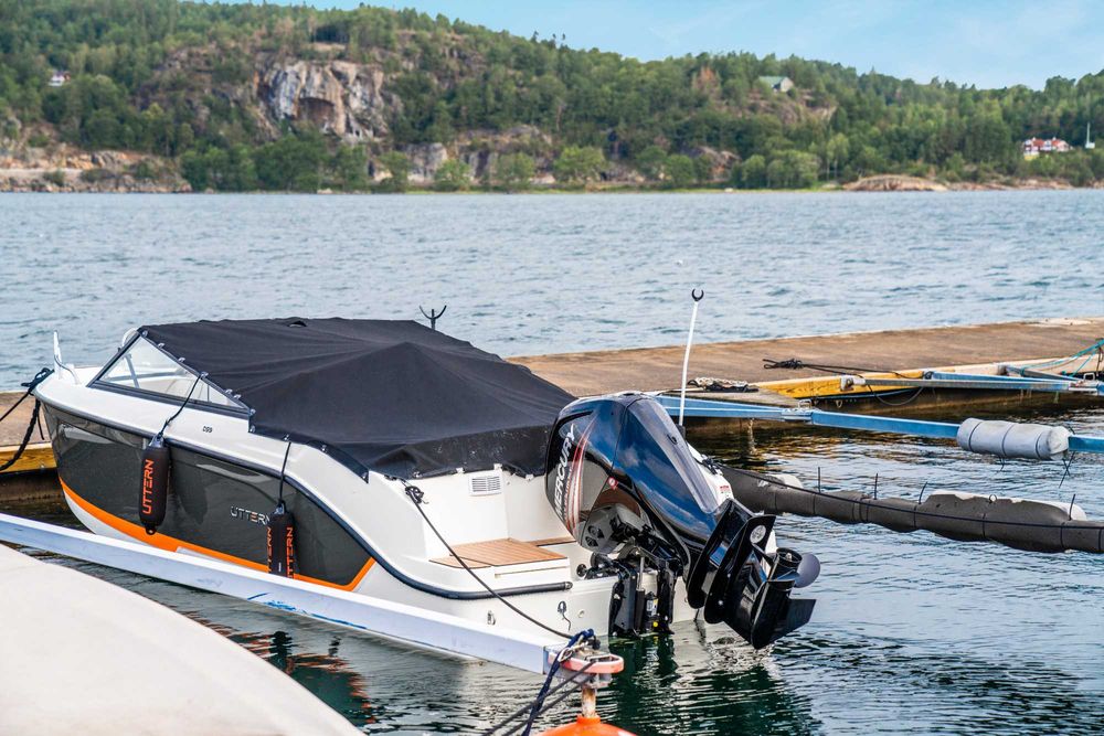 Uttern D59 Mercury R4 150 KM - Augustów